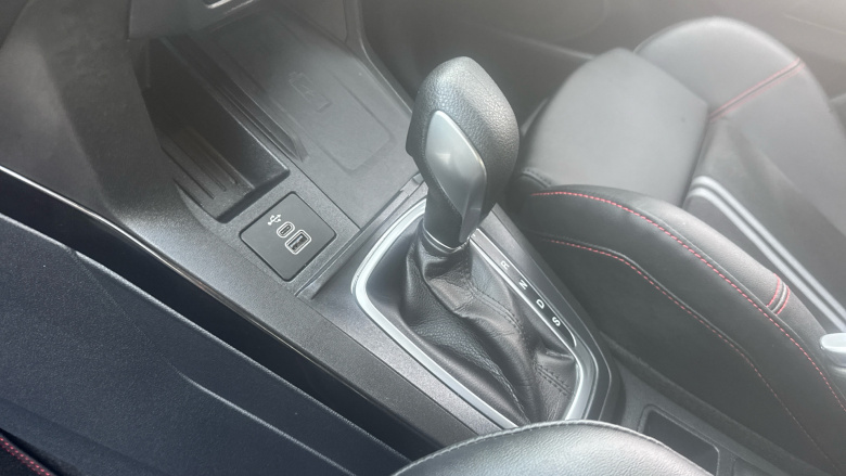 Ford Puma ST 1.0 EcoBoost Hybrid mHEV ST 5dr DCT Petrol Hatchback